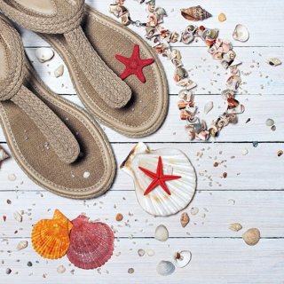 Shell Thong Sandal